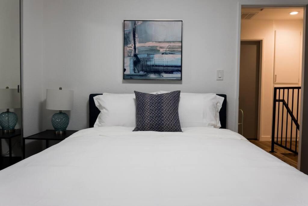Stylish 2 Bed 1 And Half Bath Apartment Near Sofi Stadium, Lax, Forum Inglewood Kültér fotó