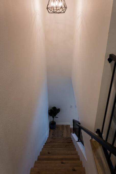 Stylish 2 Bed 1 And Half Bath Apartment Near Sofi Stadium, Lax, Forum Inglewood Kültér fotó